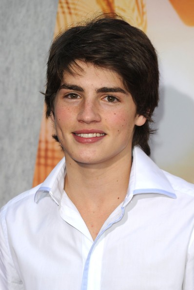 Gregg Sulkin Fotoğrafı