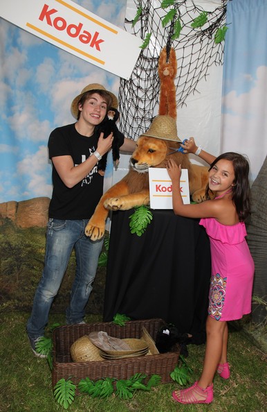 Gregg Sulkin Fotoğrafı