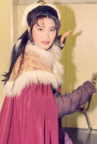 Cynthia Khan fotoğrafı