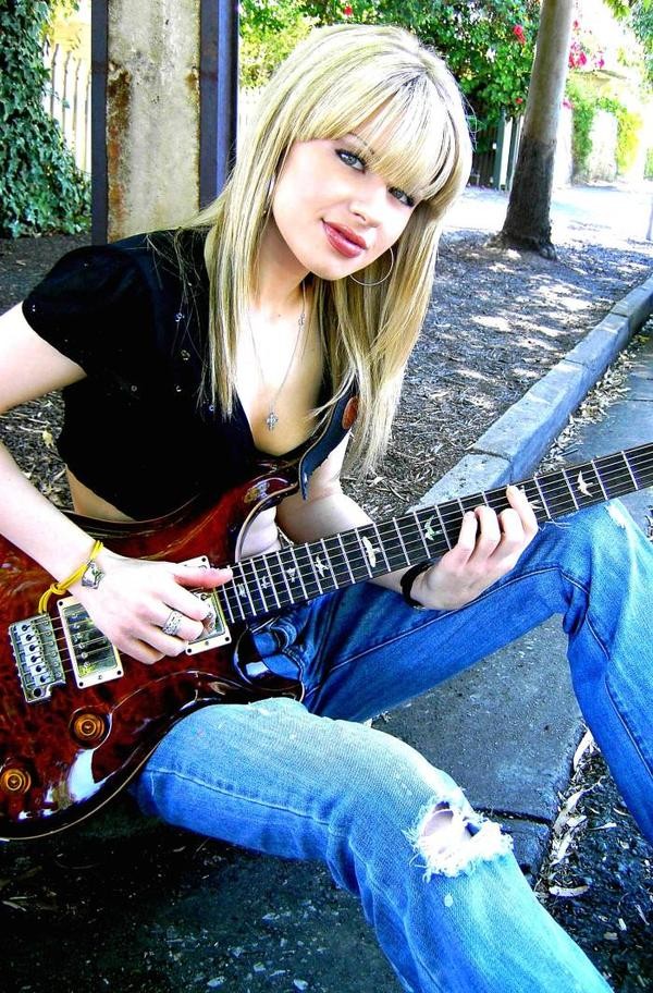 Orianthi Fotoğrafı
