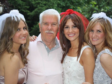 Esra Erol Fotoğrafı