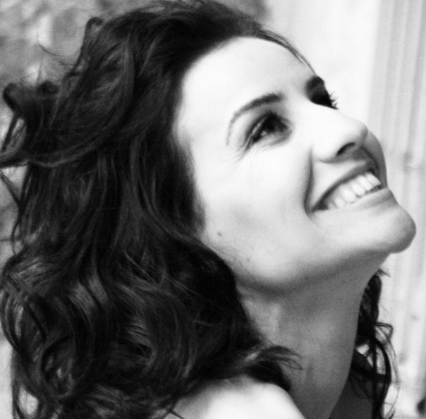 Esra Erol Fotoğrafı