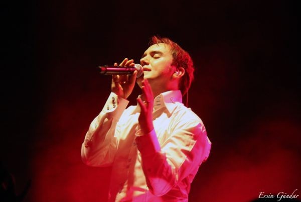 Mustafa Ceceli Fotoğrafı