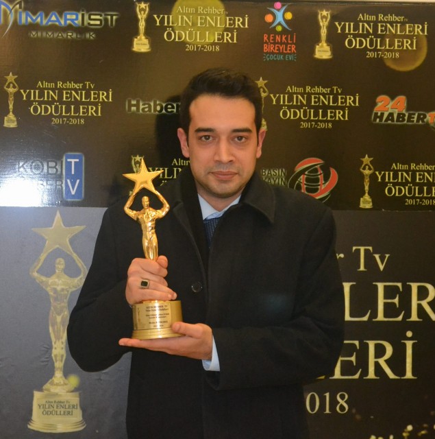 Metin Altınçekiç Fotoğrafı