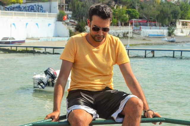 Metin Altınçekiç Fotoğrafı