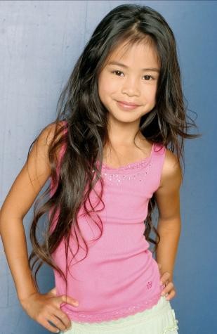 Tiffany Espensen Fotoğrafı