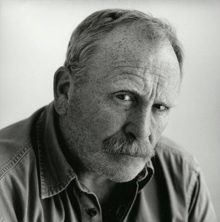 James Cosmo Fotoğrafı