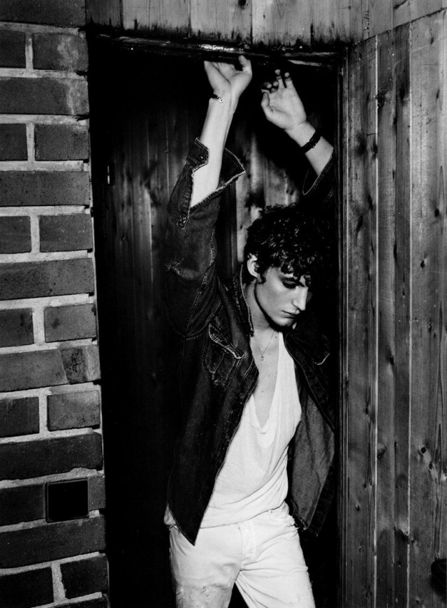 Niels Schneider fotoğrafı