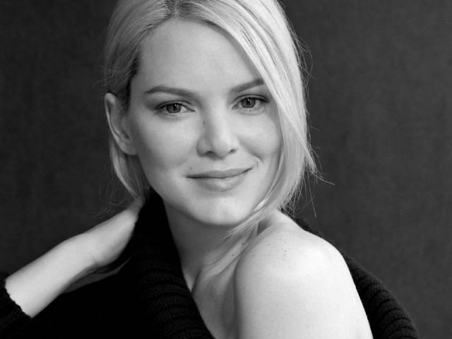 Jacinda Barrett fotoğrafı