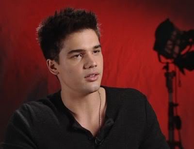 Steven Strait Fotoğrafı