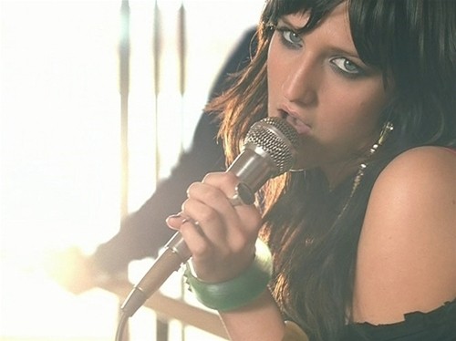 Ashlee Simpson Fotoğrafı