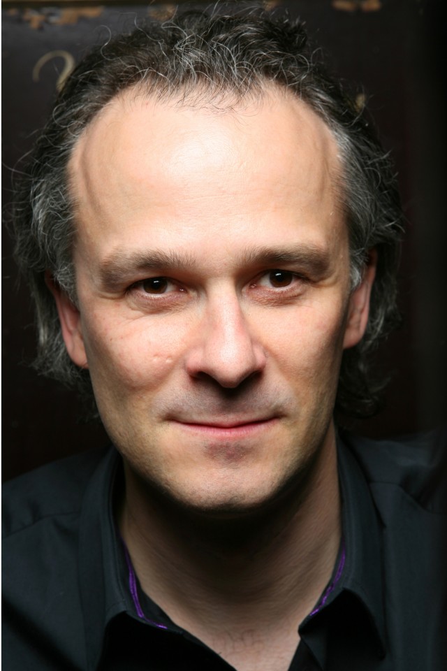 David Julyan fotoğrafı