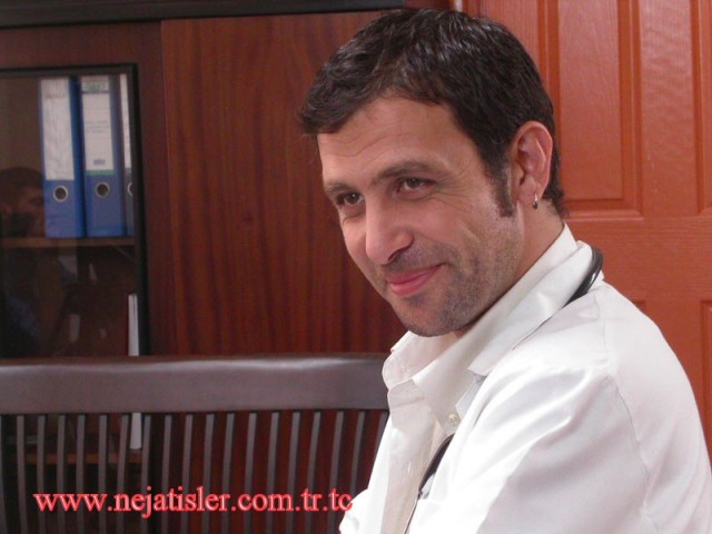 Nejat İşler Fotoğrafı