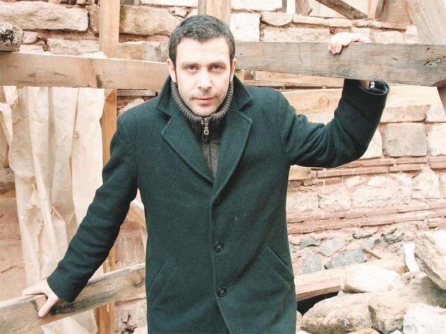 Nejat İşler Fotoğrafı