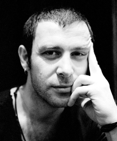 Nejat İşler Fotoğrafı