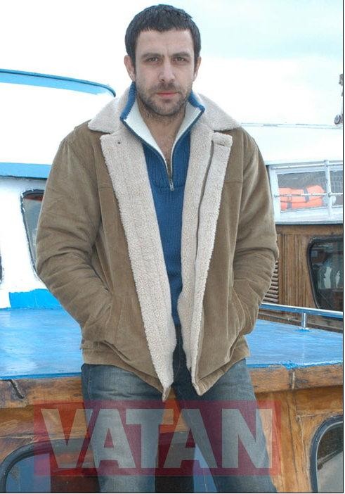 Nejat İşler Fotoğrafı