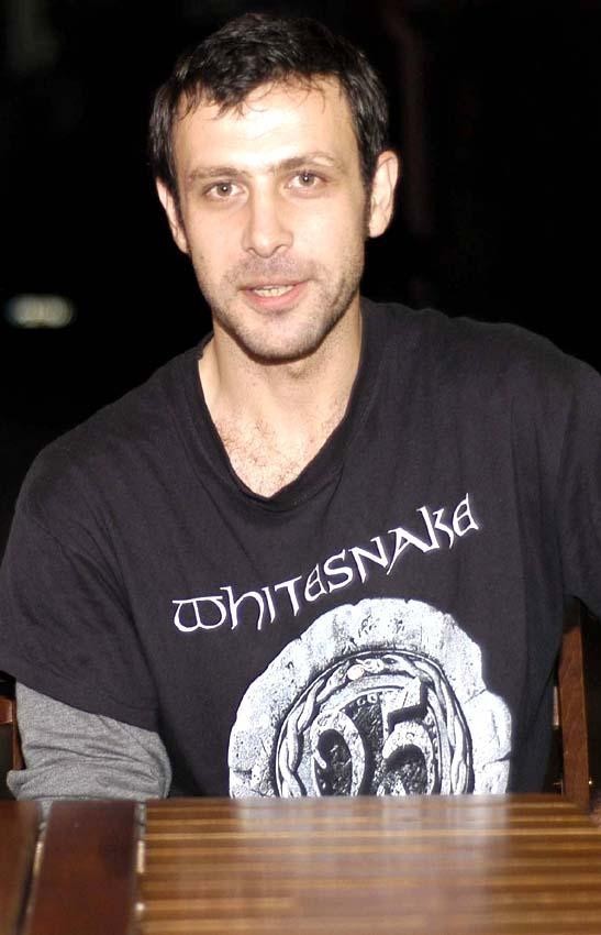 Nejat İşler Fotoğrafı