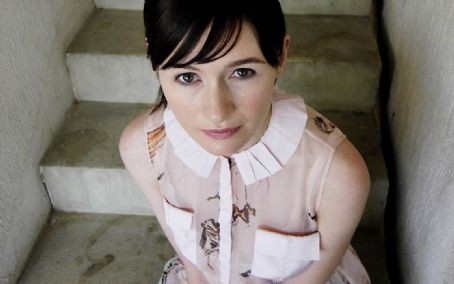 Emily Mortimer fotoğrafı