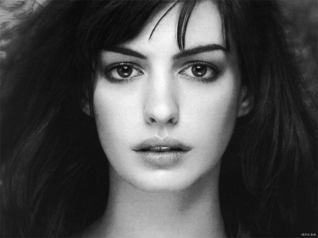Anne Hathaway Fotoğrafı