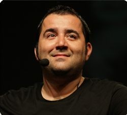 Ata Demirer Fotoğrafı