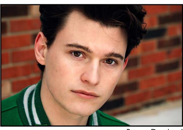 Bryan Dechart fotoğrafı