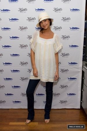 Arielle Kebbel Fotoğrafı