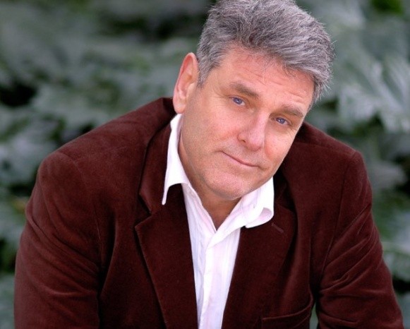 Mitchell Mullen fotoğrafı