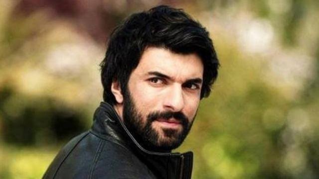 Engin Akyürek Fotoğrafı