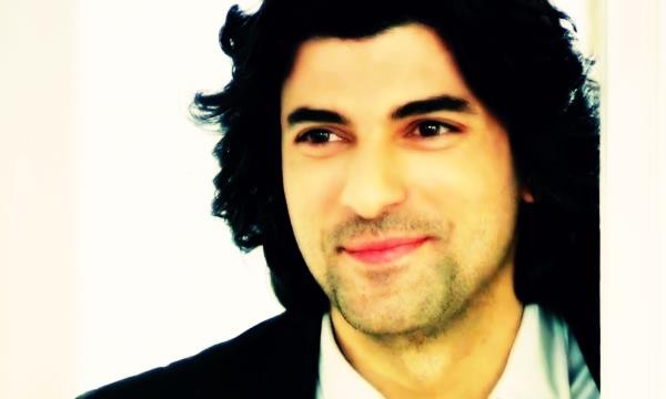 Engin Akyürek Fotoğrafı