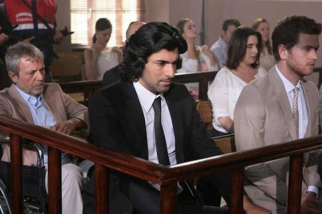 Engin Akyürek Fotoğrafı