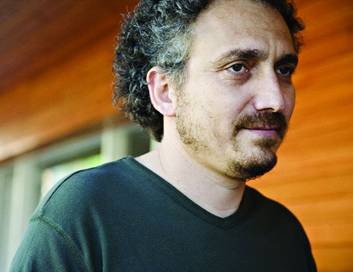 Yüksel Aksu Fotoğrafı