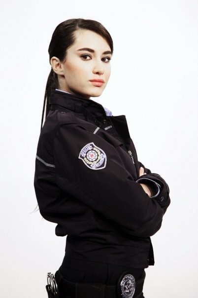 Hande Doğandemir Fotoğrafı