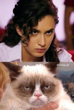 Hande Doğandemir Fotoğrafı