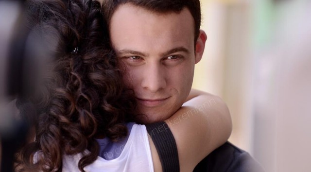 Hande Doğandemir Fotoğrafı