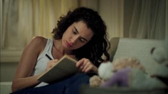 Hande Doğandemir Fotoğrafı