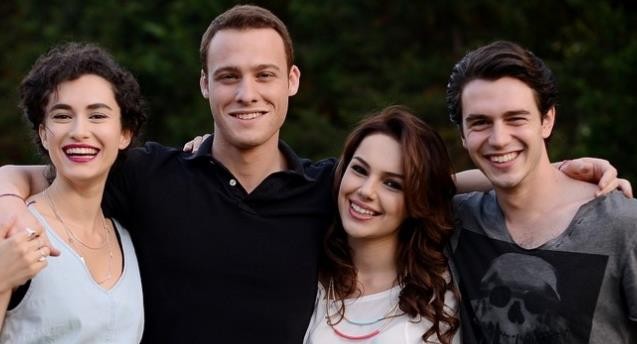 Hande Doğandemir Fotoğrafı