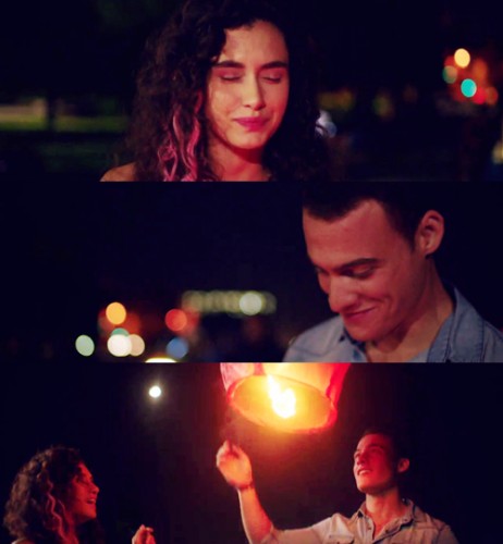 Hande Doğandemir Fotoğrafı