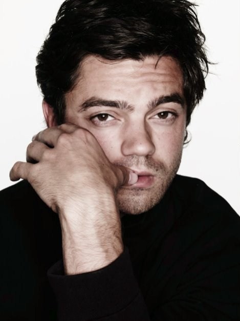 Dominic Cooper Fotoğrafı