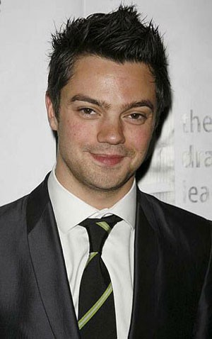 Dominic Cooper Fotoğrafı