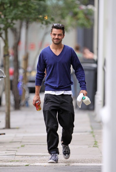 Dominic Cooper Fotoğrafı