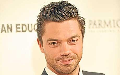 Dominic Cooper Fotoğrafı
