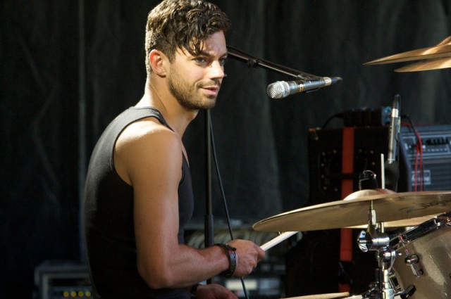 Dominic Cooper fotoğrafı