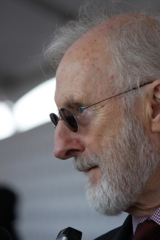 James Cromwell Fotoğrafı