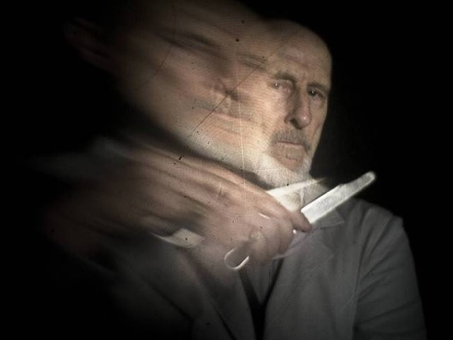 James Cromwell Fotoğrafı