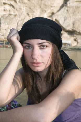 Öznur Kula Fotoğrafı