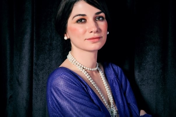 Öznur Kula Fotoğrafı