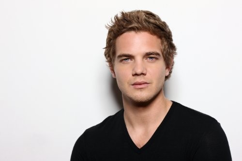 Taylor Handley Fotoğrafı