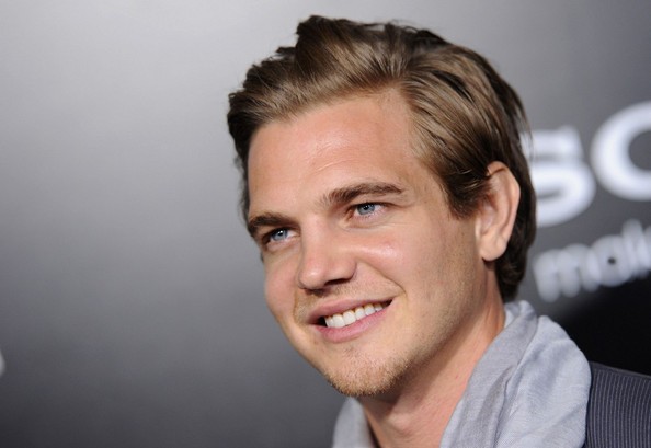 Taylor Handley fotoğrafı