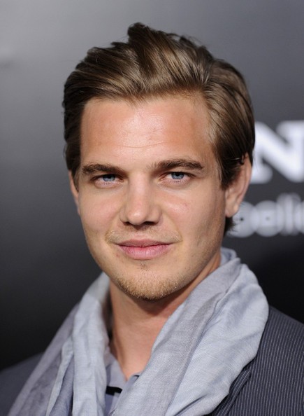 Taylor Handley fotoğrafı