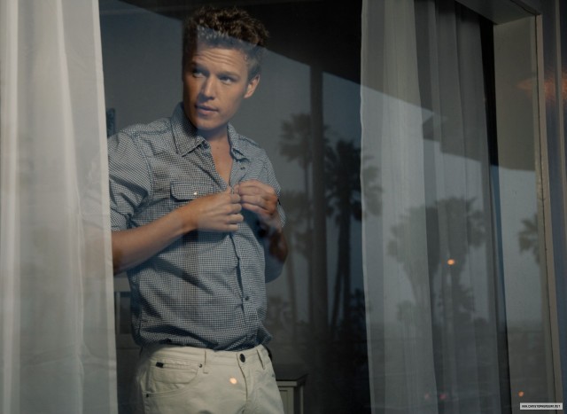 Christopher Egan Fotoğrafı